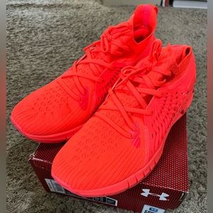 Mens UA HOVR Phantom shoes, size 11
